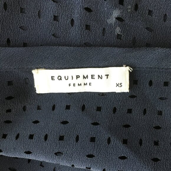 EQUIPMENT Blue 100% Silk Perforated High Low Hem Short Sleeve Shirt - Picture 2 of 7